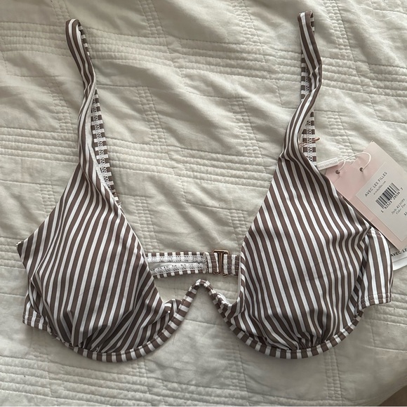 Avec Les Filles Striped Underwire Bikini Top in Pate Stripe - Picture 3 of 4